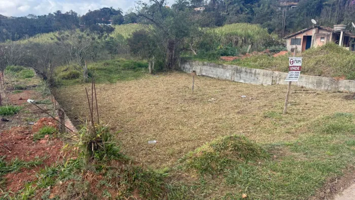 Vende-se lote localizado em Amarantina, pego carro e moto como forma de pagamento