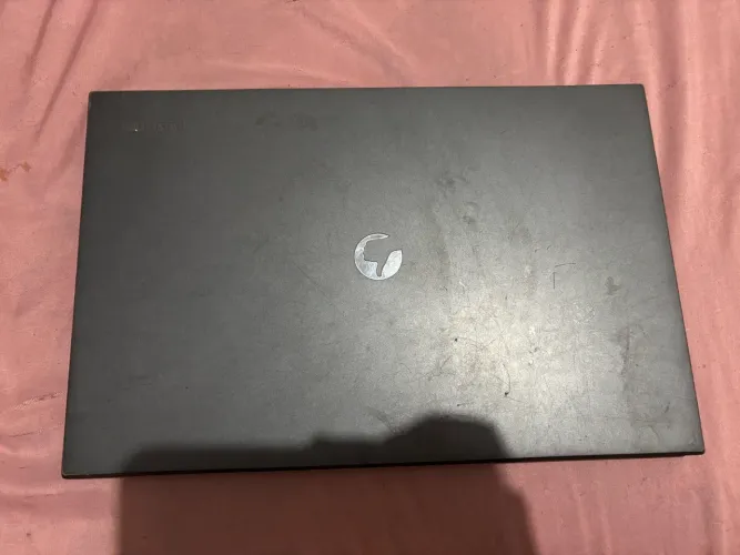 Notebook POSITIVO para conserto/retirada de peças