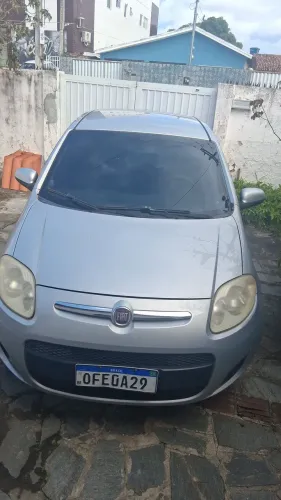 Fiat Palio Attractive 1.0 EVO Fire Flex 8V 5P 2012