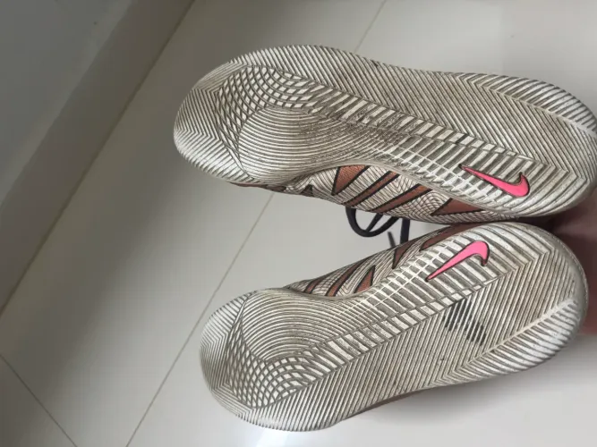 Chuteira Nike futsal