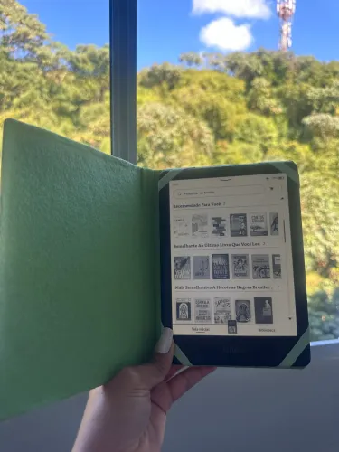 Kindle Paperwhite Amazon 6,8 16GB 11 geracao Wi-Fi Luz Embutida Preto