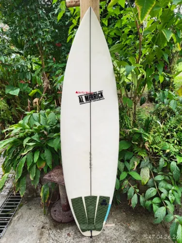 Prancha Al Merrick Happy 6'0 31.4L completa com quilhas e leash