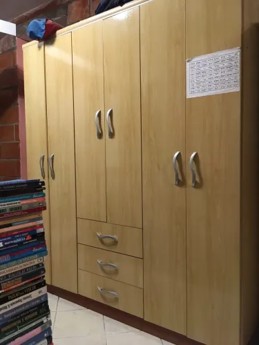 Guarda Roupa de Quarto 