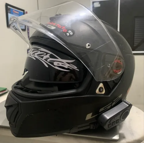 Vendo capacete ls2 ff390