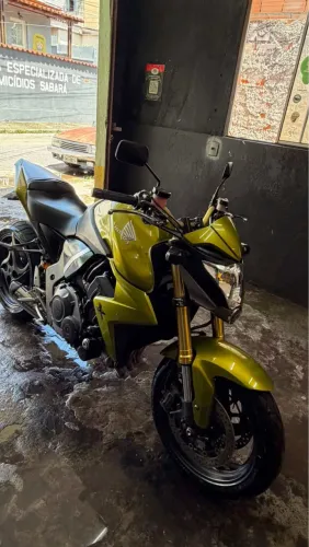 Cb 1000