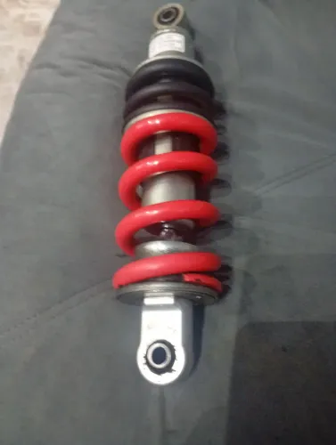 Amortecedor da cb Twister 250 estava guardado nunca usado original pra sai 300