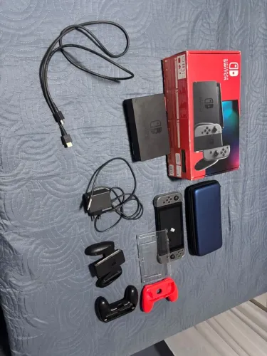 *? Nintendo Switch completo + cartão de memória +