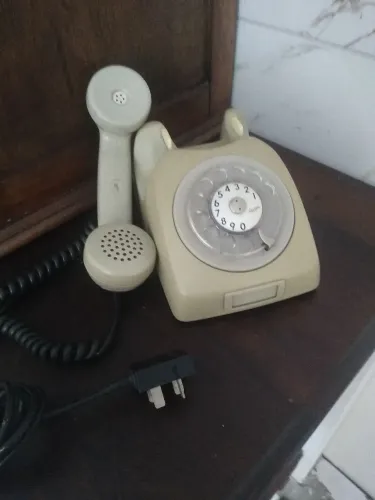 Telefone antigo 