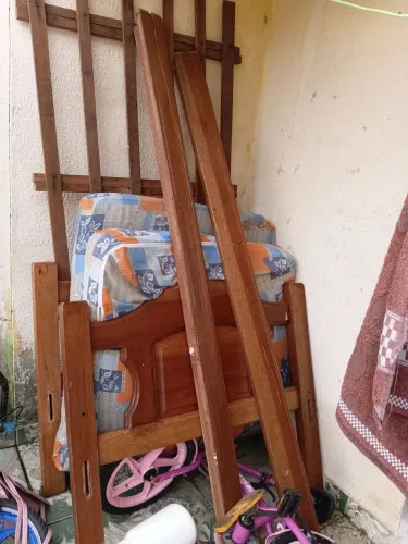 Cama madeira maciça completa