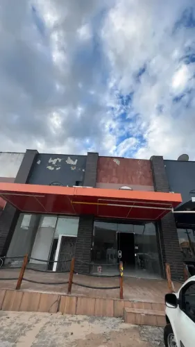 81 & 95 - CENTER KING - AV UNIVERSITARIA, 880