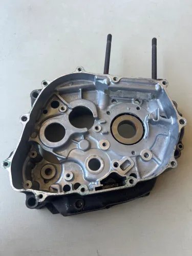 Carcaça Direita Do Motor Honda Cb 300 Xre 300 09/15 Original 