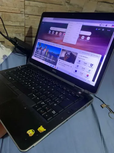 Notebook dell Intel core i7 3.00ghz,  HD ssd 256GB é 8GB de memória RAM,  excelente 