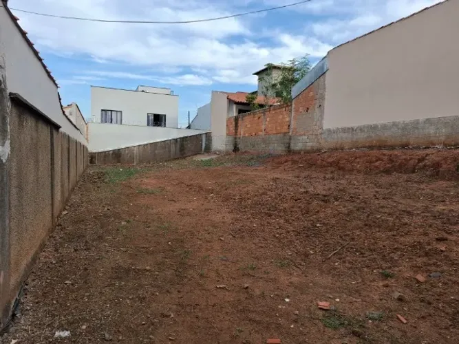 Lote 290m² | Morro do Engenho - Itaúna/MG | R$295 mil.