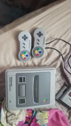Nintendo super famicon super conservado
