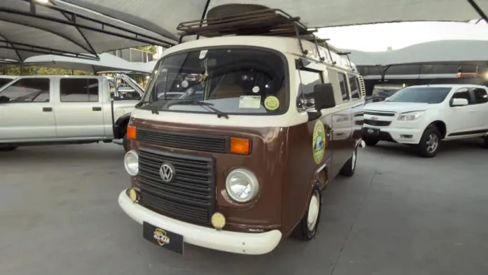 Volkswagen Kombi Standard 1.4 MI Total Flex 8V 2010