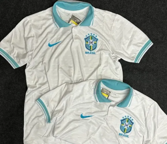 Camisa Seleção Brasileira branca e azul