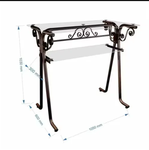 Mesa para atendimento de loja vintage bronze