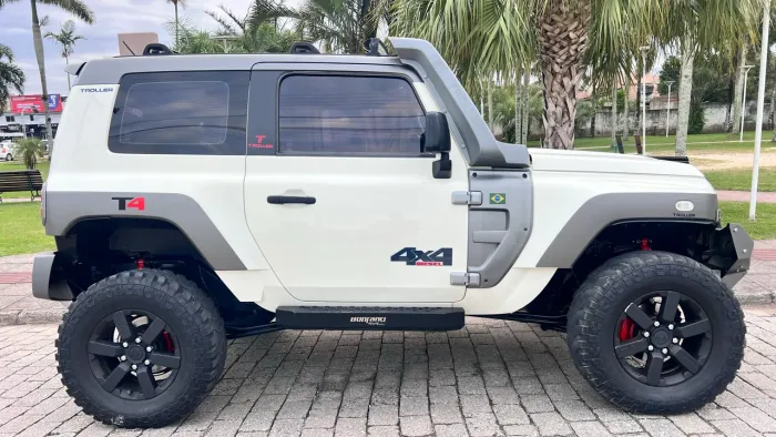 Troller T-4 4X4 3.2 20V TDI Cap. Rígida Diesel 2018