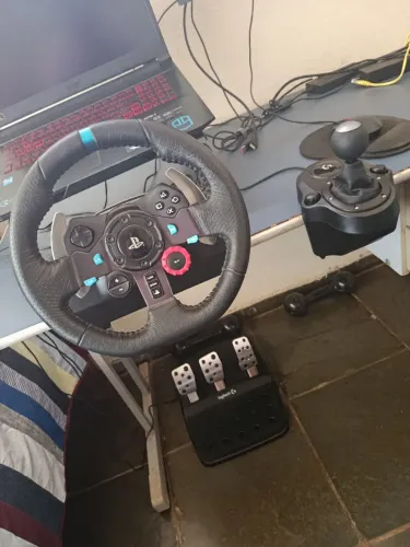 Volante logitech G29 com câmbio