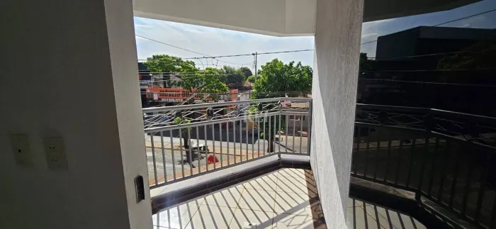 Apartamento 3 quartos sendo 1 Suíte com Varanda