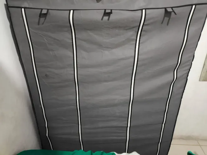 Guarda roupa portátil dobrável 