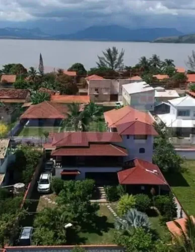 Casa de condomínio para venda tem 220 metros quadrados com 3 quartos em Barra Nova - Saqua