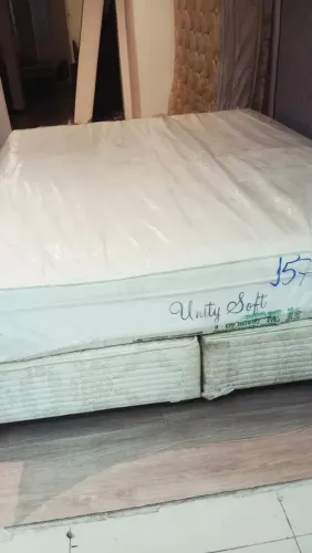 Cama box e colchão Queem size novo manes ($$650 ) *
