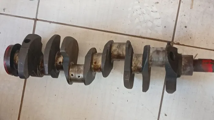 Virabrequim do motor V8 302 FORD