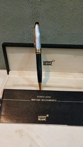 Vende se caneta Mont Blek original .