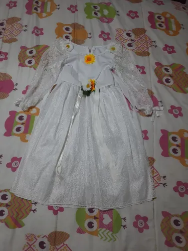 Vestido de noiva caipira - Tamanho P (3-4 anos)