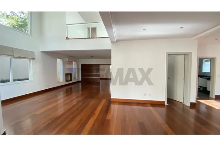 Locação Casa em Condomínio Fechado com 4 suítes, piscina e churrasqueira no Jardim Petrópo