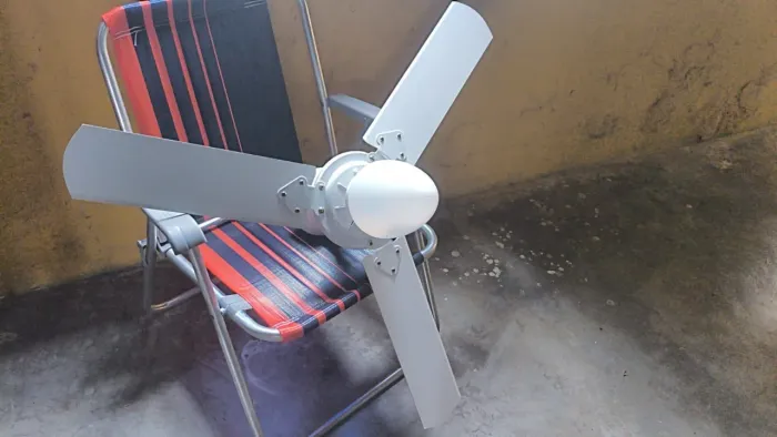 Vendo dois ventilador de teto, 150 cada os dois 300