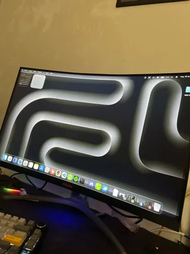 Monitor Aoc Agon 31.5 165hz
