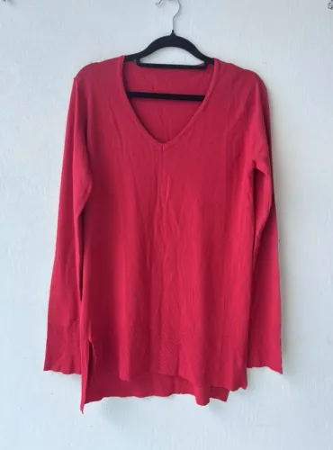 Suéter vermelho, tamanho G, classico.