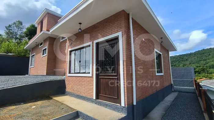 Casa para venda ou locação no Centro de Pomerode/SC