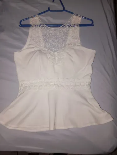 Linda blusa perplum