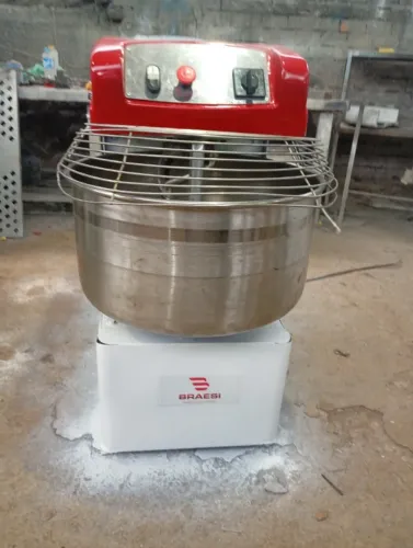 Masseira aspiral 40 kilos de massa pronta 25 kilos de farinha Braesi 