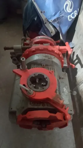 Máquina de fazer roscas de 1/2 a 4?