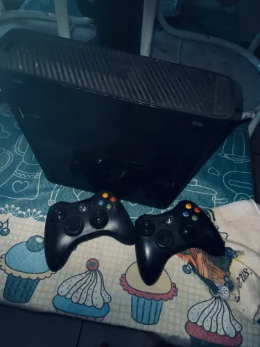 XBOX 360 SUPER SLIM PRA VENDER LOGO