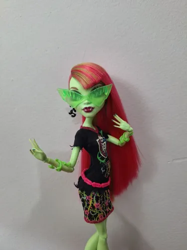 Monster high Venus Mcflytrap ghoul spirit