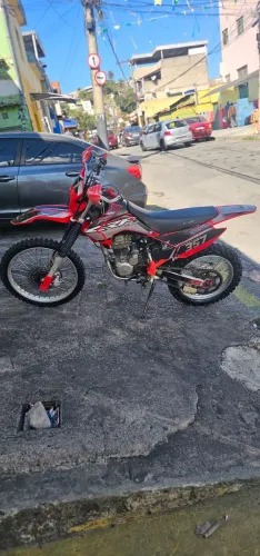 Vendo barato moto de trilha 