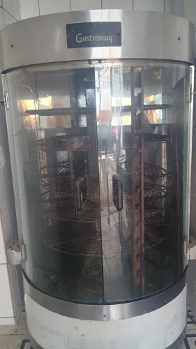 Máquina de assar frango 