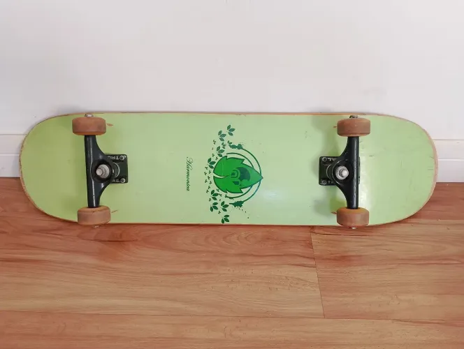 Skate Completo Iniciante Harmonica - Rolamentos Abec 3 FCR