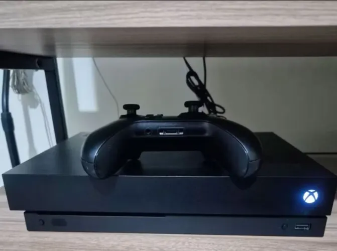 Xbox One X 1TB - 4K Nativo e suporte a Hdr10