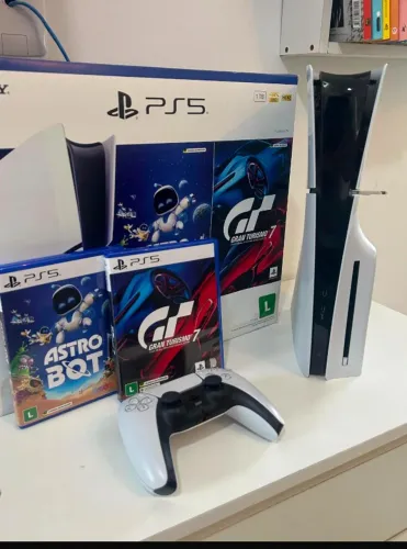 PS5 COM LEITOR DE DISCO