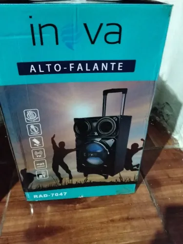 Caixa de som amplificada