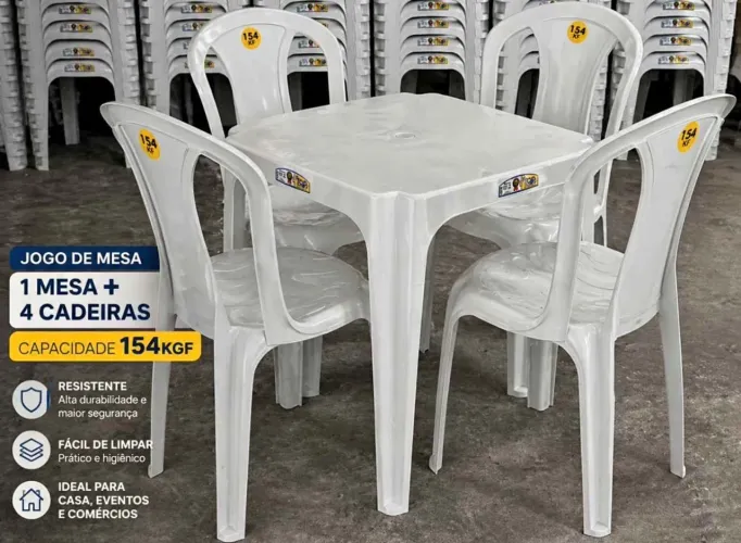 Jogo de cadeiras plástica 