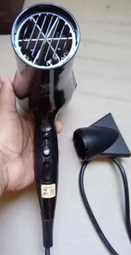 Vendo SECADOR DE CABELO GAMA PROFISSIONAL ITALY ELEGANZA 2200 de 127V a 2000W 60Hz