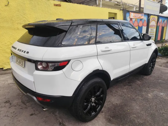 Land Rover Range Rover Evoque Pure Tech 2.0 Aut. 5P 2015
