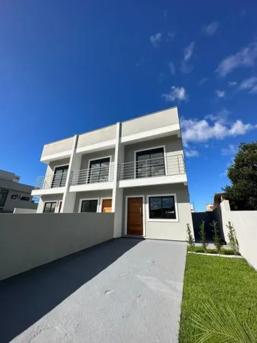 Sobrado para Venda em Palhoça / SC no bairro Aririu